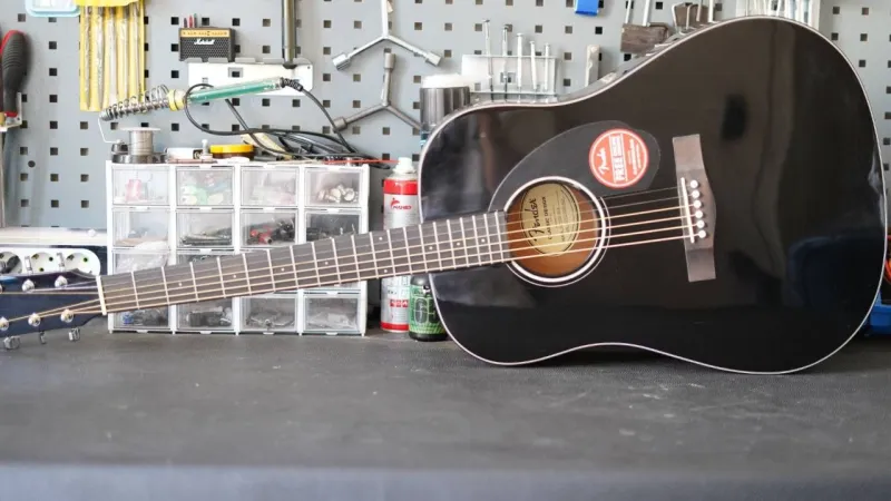 گیتار آکوستیک Fender CD-60S
