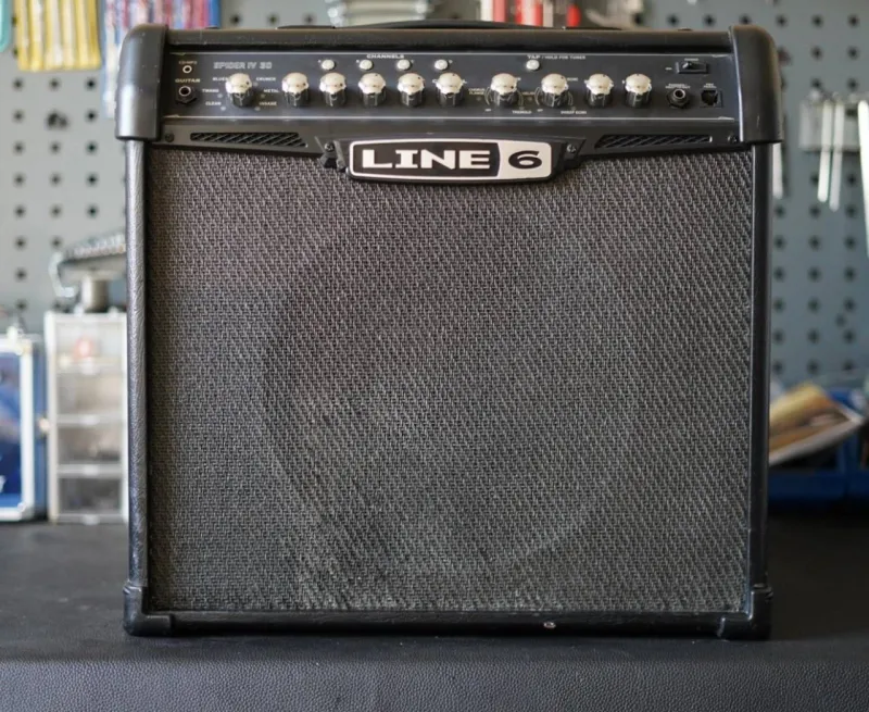 آمپلی فایر گیتار Line 6 Spider IV 30