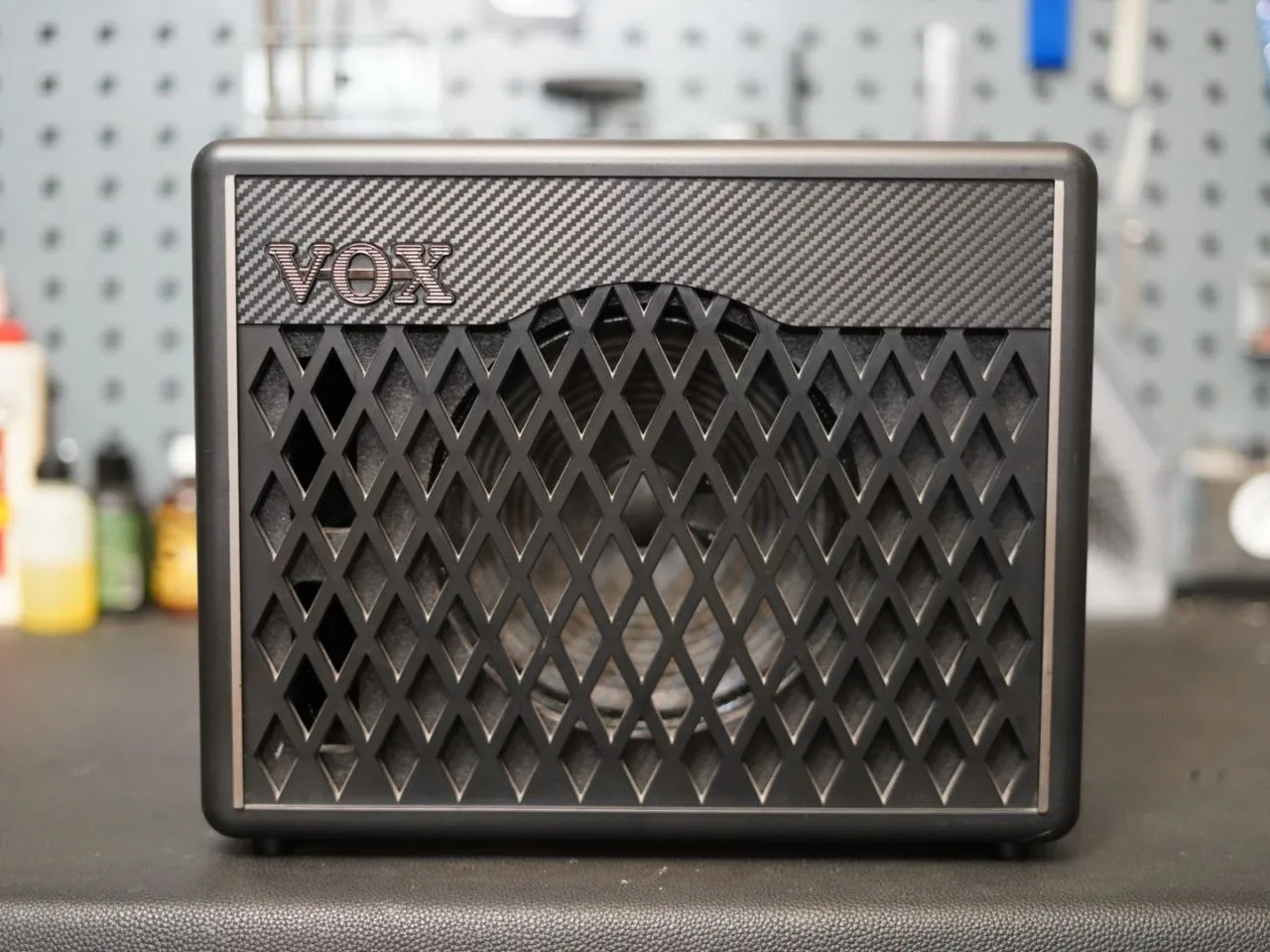 آمپلی فایر گیتار VOX VX II، عکس 1 از 2