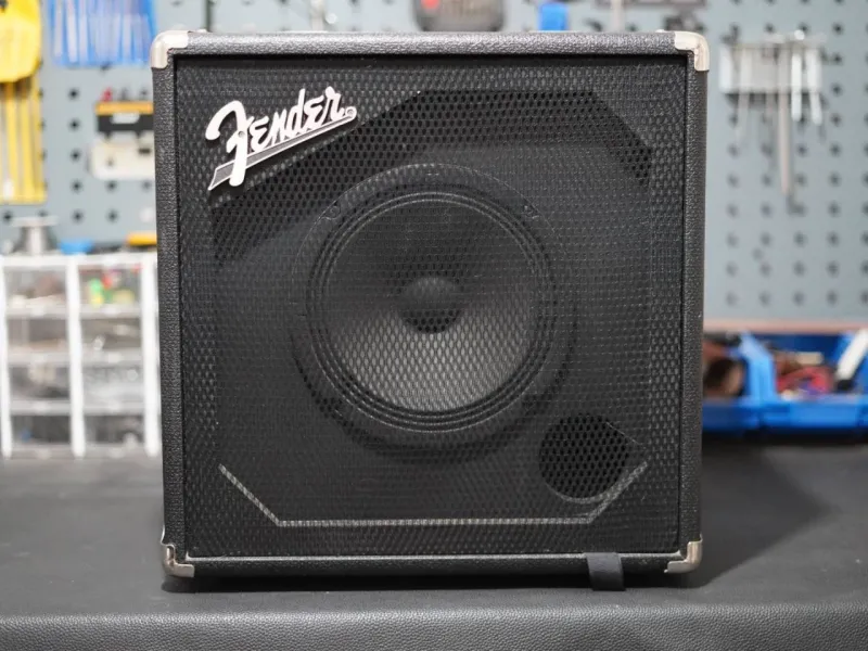 آمپلی فایر بیس Fender Rumble 25