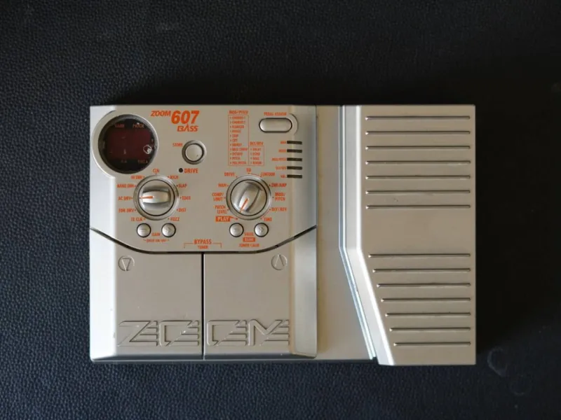 Zoom 607