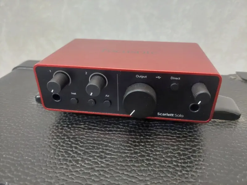 کارت صدا فوکوس رایت مدل Scarlett Solo نسل ۴