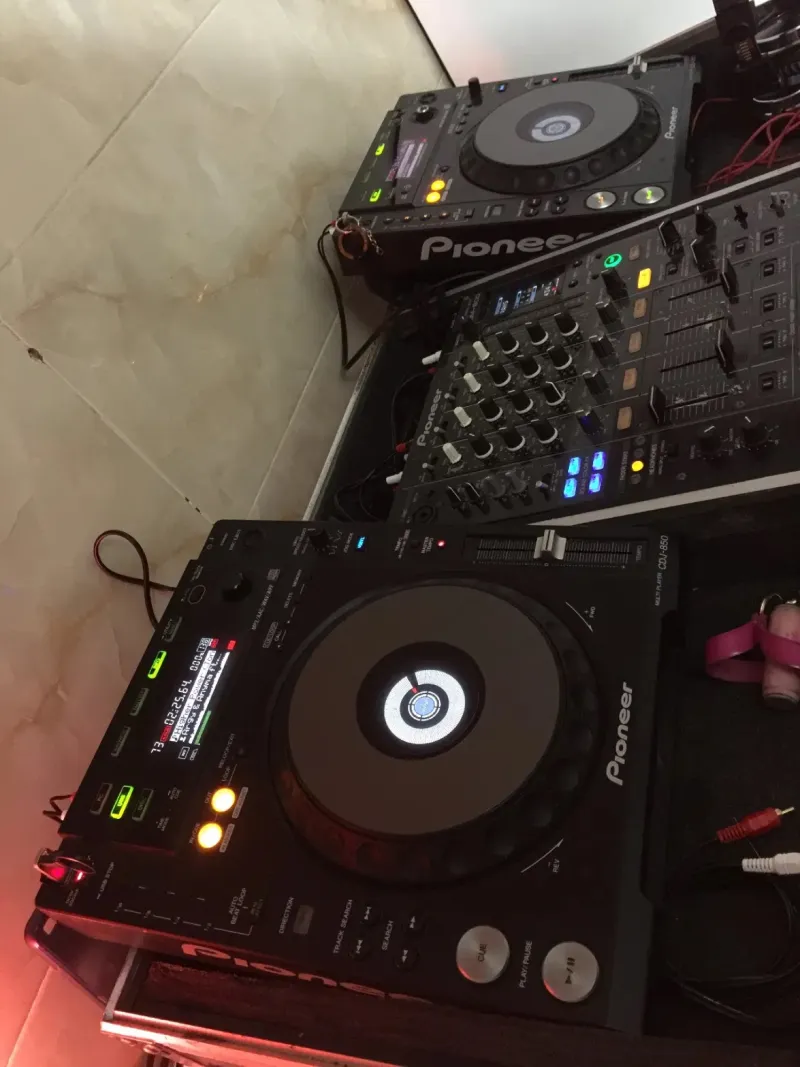 Pioneer دستگاه دی جی ست cdj 850 بی نظیر