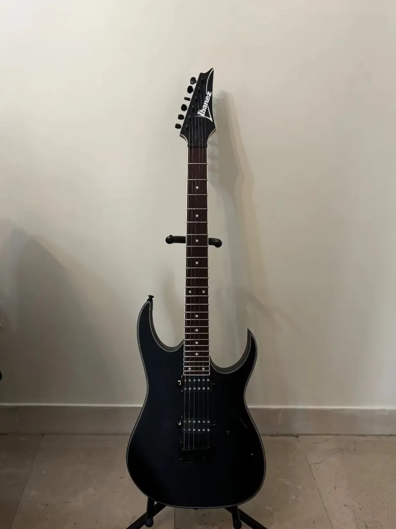 گیتار الکتریک Ibanez RG421EX-BKF برای معاوضه