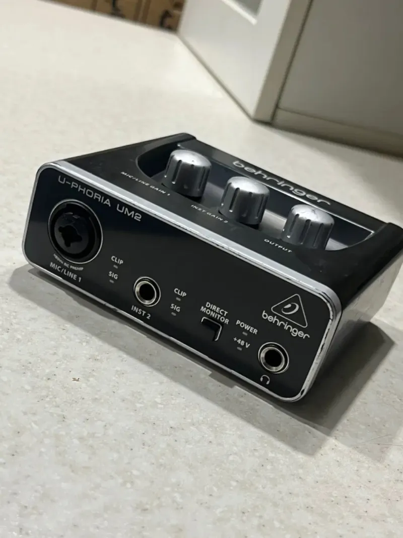 کارت صدا behringer